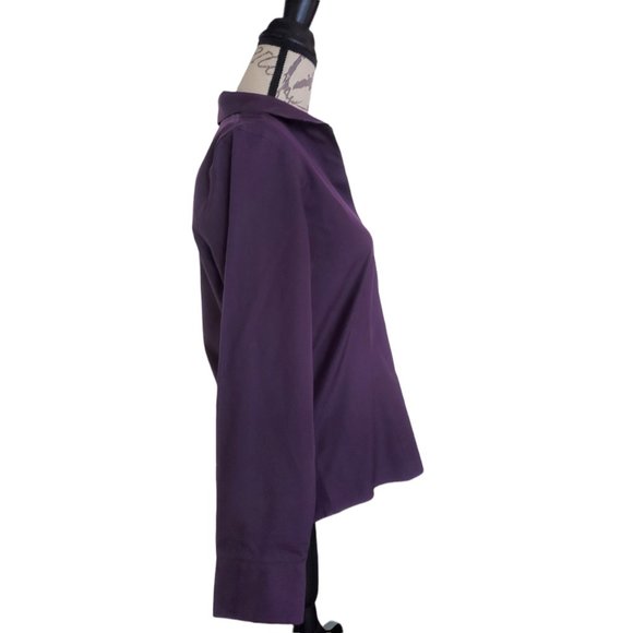 CHICO'S Women's V-Neck Non-Iron Covered Placket Button Front Shirt Size 1 - Picture 5 of 7